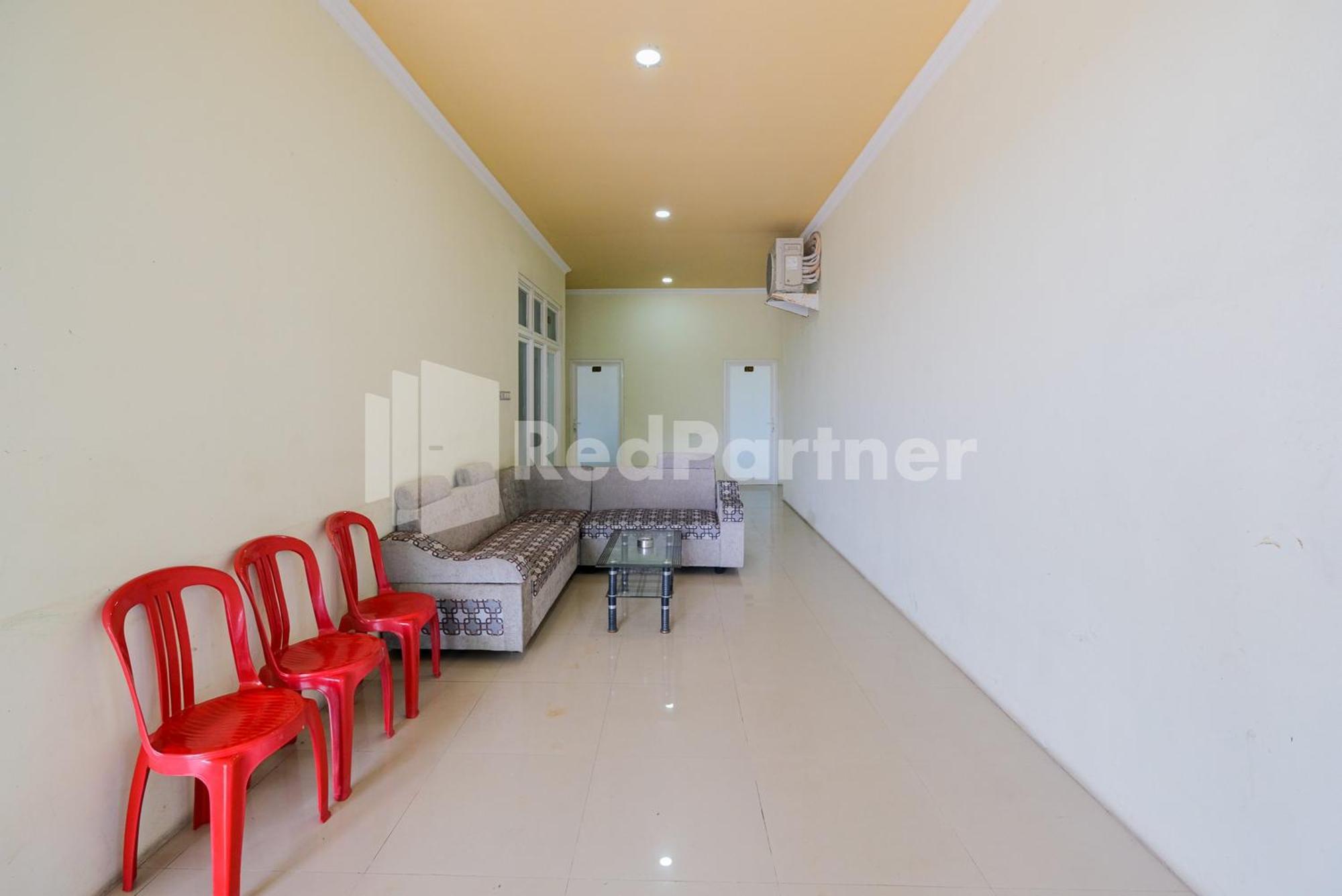 Grand Kencana Guesthouse Syariah Near Wisata Bahari Lamongan Paciran المظهر الخارجي الصورة