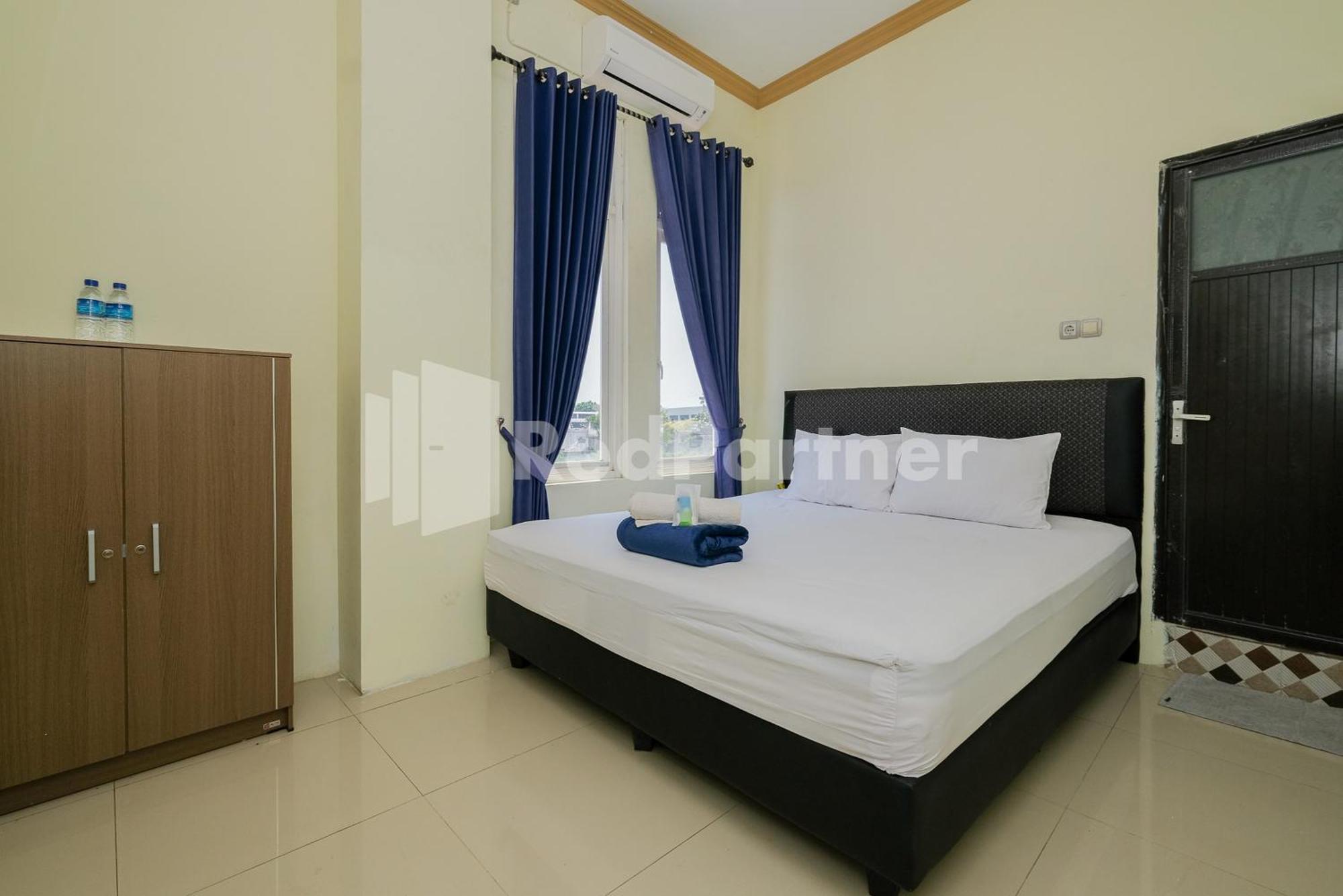 Grand Kencana Guesthouse Syariah Near Wisata Bahari Lamongan Paciran المظهر الخارجي الصورة